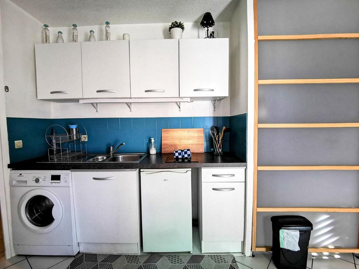 Апартаменты La Bulle Bleue - Parking-Terrasse-Aeoport-Meet Бланьяк Экстерьер фото
